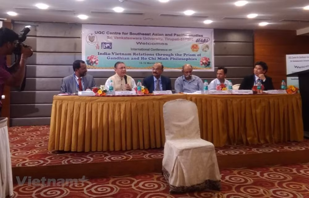 Les liens Vietnam-Inde vus à travers le prisme de la philosophie de Gandhi et de Ho Chi Minh ảnh 1