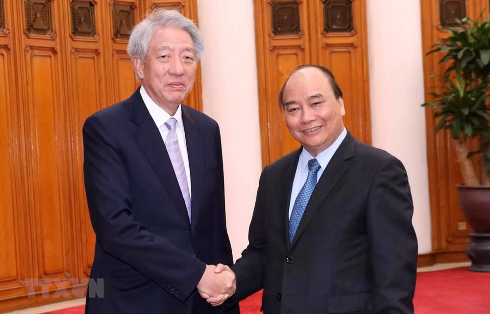 Le PM plaide pour le développement relations entre le Vietnam et Singapour ảnh 1