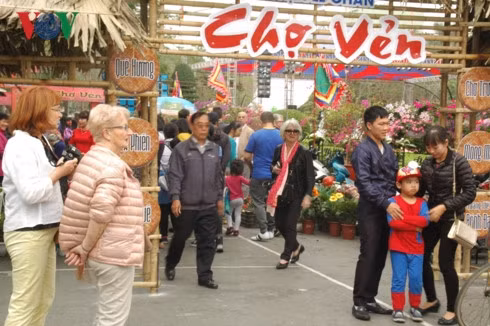 La fête en hommage à Lê Chân, trait d’union entre le passé et le présent ảnh 2