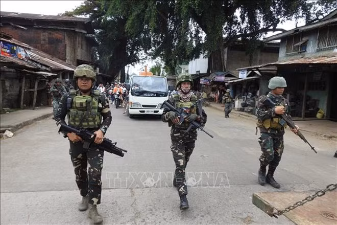 Les Philippines intensifient les opérations antiterroristes ảnh 1 Les Philippines intensifient les opérations antiterroristes ảnh 1