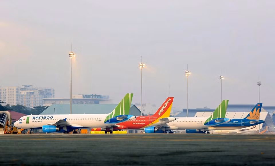 La ponctualité des compagnies aériennes vietnamiennes atteint 86% ảnh 1