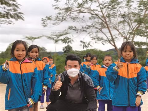 Hô Hoàng Liêm, le porteur de joie aux enfants défavorisés du Centre ảnh 1
