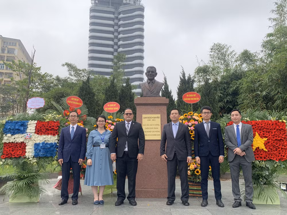 L’ambassadeur de la République dominicaine loue les liens avec le Vietnam ảnh 3