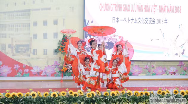 Un échange culturel pour resserrer les liens d'amitié vietnamo-japonais à Tra Vinh ảnh 1