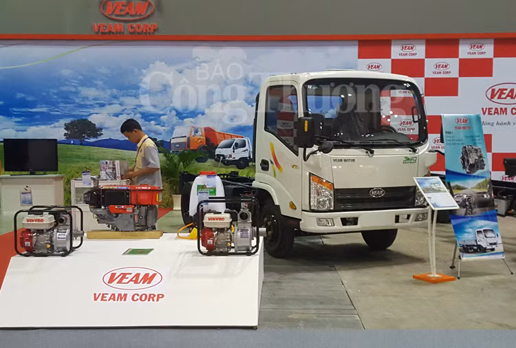 Hô Chi Minh-Ville: exposition internationale sur les automobiles, motos et leur industrie auxiliaire ảnh 1