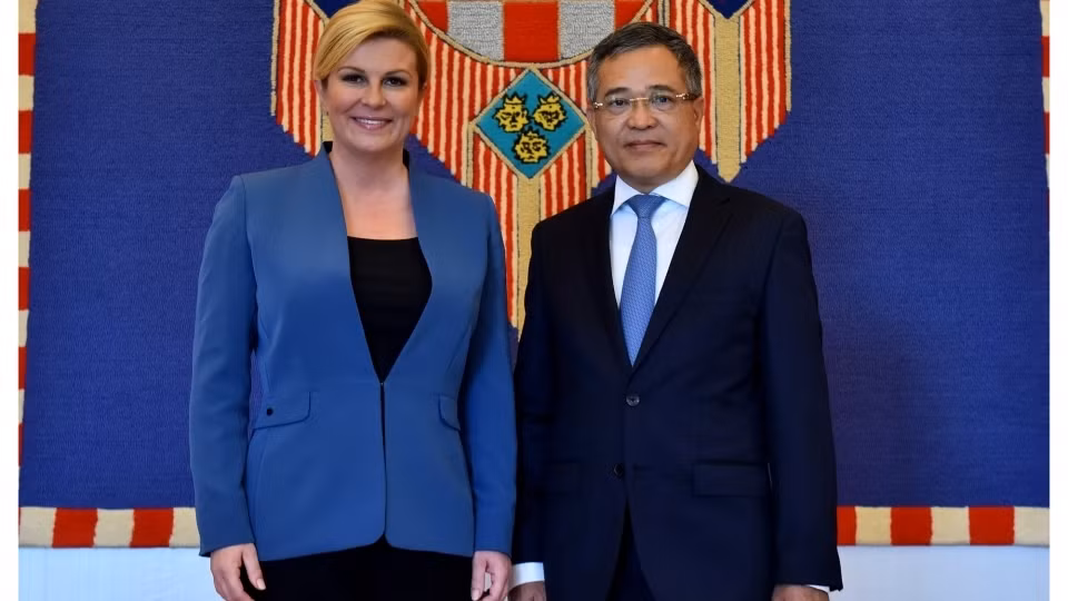 La présidente croate plaide pour le bel essor des relations Vietnam-Croatie ảnh 1
