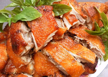 De la cuisine à l’autel, des préceptes Nung en vue d’une année heureuse ảnh 1