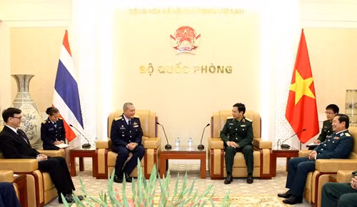 Vietnam et Thaïlande scellent leur coopération dans la défense ảnh 1