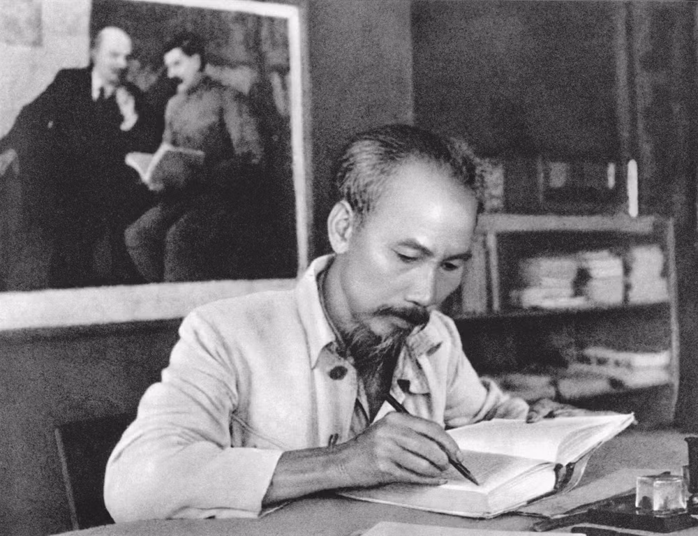 Exposition sur le Président Ho Chi Minh à Thai Nguyen ảnh 1