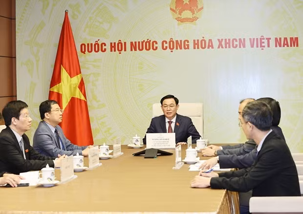 Renforcement des relations entre le Vietnam et le Laos ảnh 2