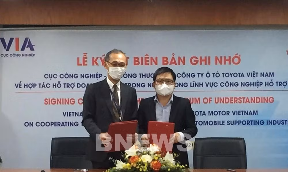 Industries de soutien : Toyota Motor Vietnam soutient les entreprises vietnamiennes ảnh 2