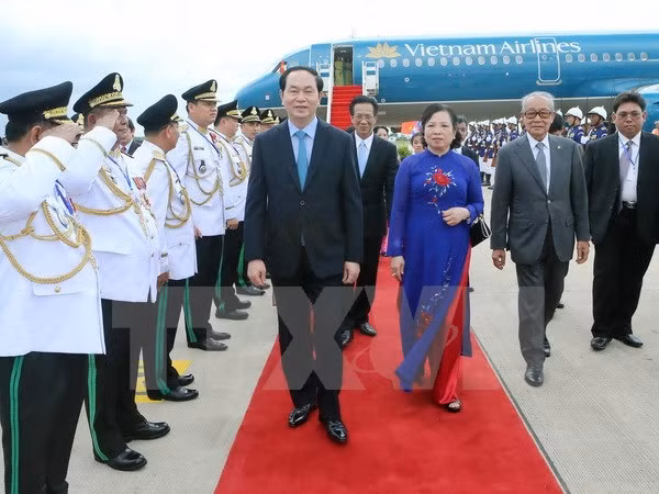 Cérémonie d'accueil officielle du Président Trân Dai Quang au Cambodge ảnh 1