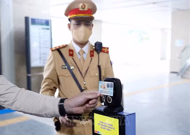 Développer des applications de données démographiques pour la transformation numérique nationale ảnh 2