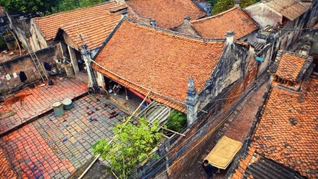 Visite du « paradis des vermicelles » et des maisons centenaires imprégnées de l'âme vietnamienne ảnh 1