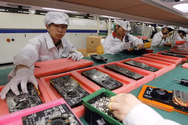 Le partenaire d'assemblage iPhone d'Apple envisage d'ouvrir une usine au Vietnam ảnh 1