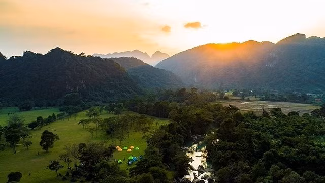 Quang Binh coopère avec Hanoi et Da Nang pour stimuler le tourisme intérieur ảnh 1