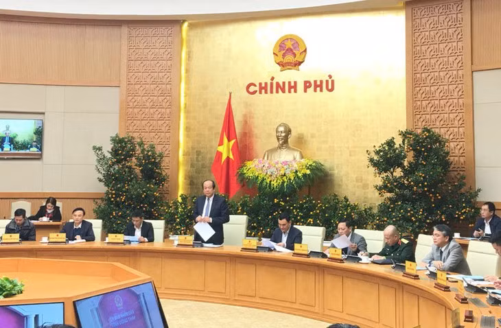 Visioconférence sur le développement de la gouvernance électronique ảnh 1