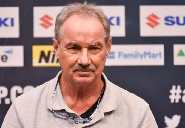 Football: l’ancien entraîneur de la sélection vietnamienne n’est plus ảnh 1