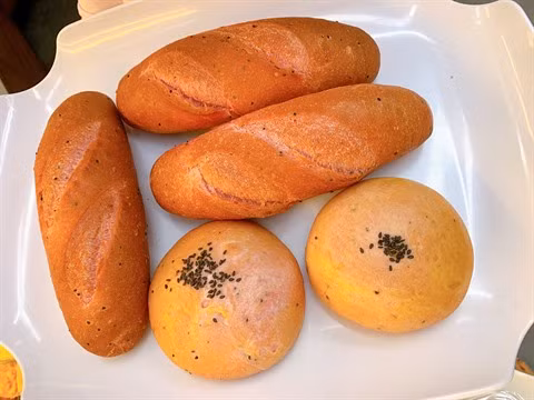 Le pain aux fruits du dragon débarque à Hô Chi Minh-Ville ảnh 1