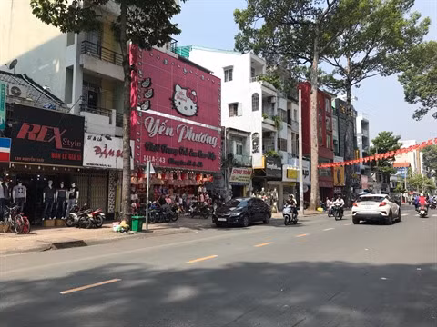 Une rue de la mode dans le 5e arrondissement de Hô Chi Minh-Ville ảnh 1