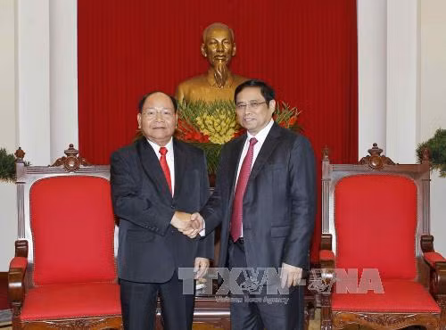 Le Vietnam affirme soutenir l’œuvre de rénovation du Laos ảnh 1