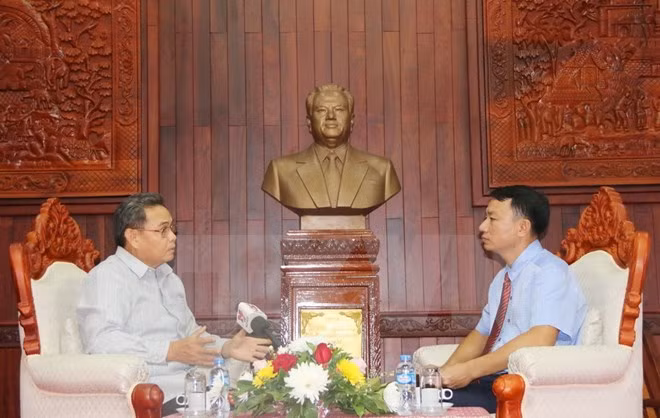 Les enseignements du président Ho Chi Minh sont précieux pour le Front du Laos ảnh 1