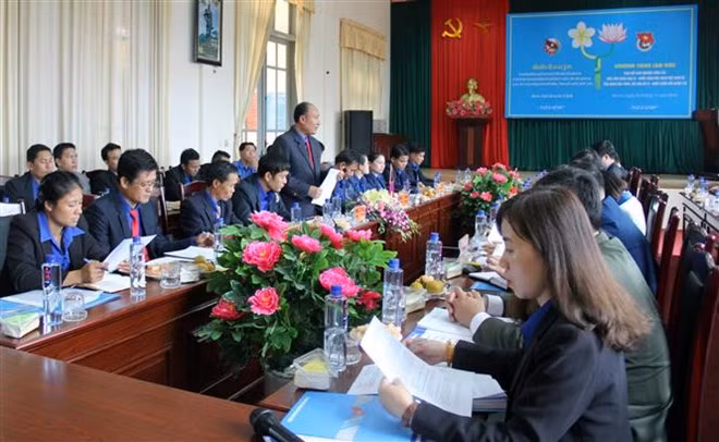 Jeunesse : Son La renforce sa coopération avec des localités laotiennes ảnh 1
