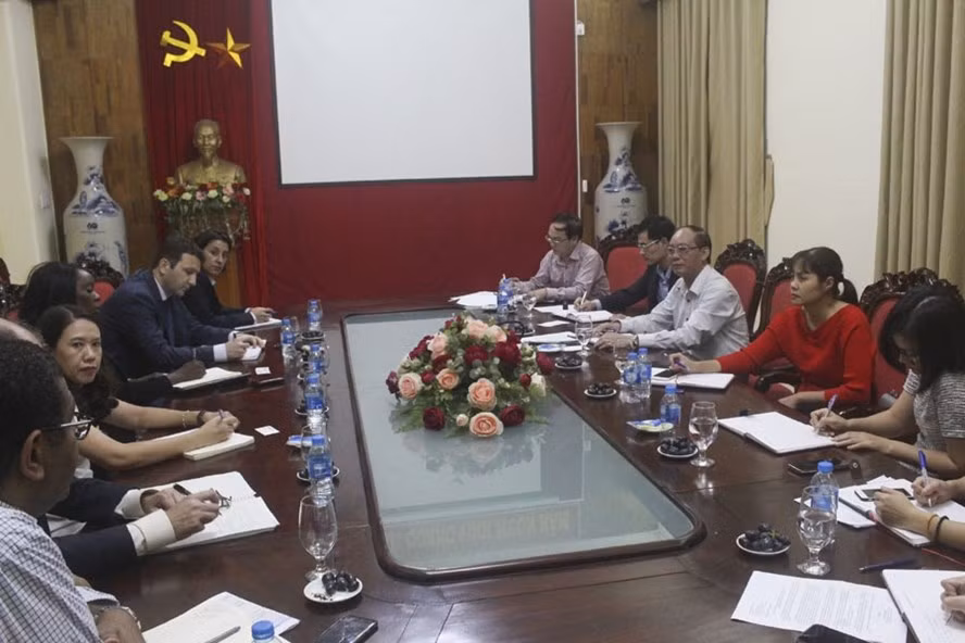 L’Assurance sociale du Vietnam travaille avec des experts de la Banque mondiale ảnh 1