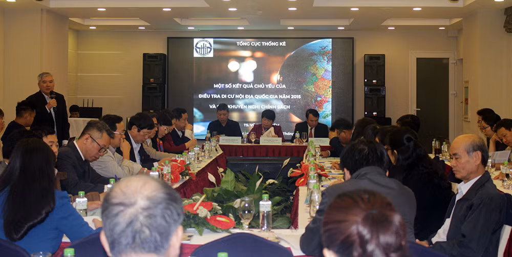 Migrations internes : plus de 13% des Vietnamiens ont changé de résidences entre 2010 et 2015 ảnh 1