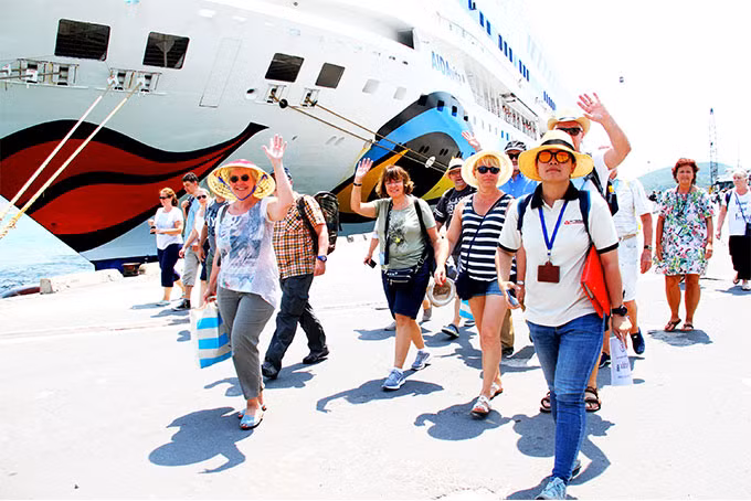 La province de Khanh Hoa se prépare à accueillir des visiteurs à la mi-octobre ảnh 2