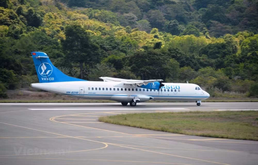 Vietnam Airlines et Vasco ré-exploitent la ligne aérienne Hô Chi Minh-Ville - Rach Gia (Kien Giang) ảnh 1