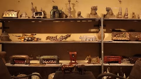 La collection unique de statues de buffles du peintre-artisan Nguyên Tân Phat ảnh 3