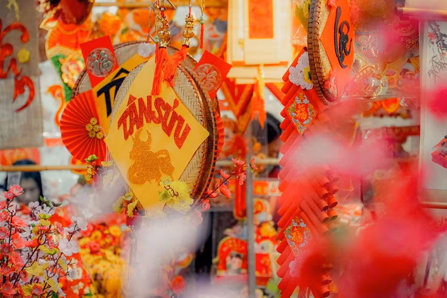 Hang Ma, rue multicolore au coeur de Hanoï à l'approche du Têt ảnh 2