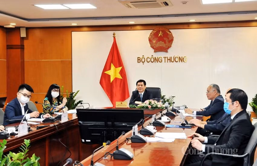 Promouvoir le commerce bilatéral entre le Vietnam et la région autonome Zhuang du Guangxi (Chine) ảnh 1