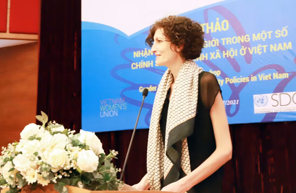 Promouvoir l'égalité des sexes dans le système d'assurance sociale et de sécurité sociale au Vietnam ảnh 3
