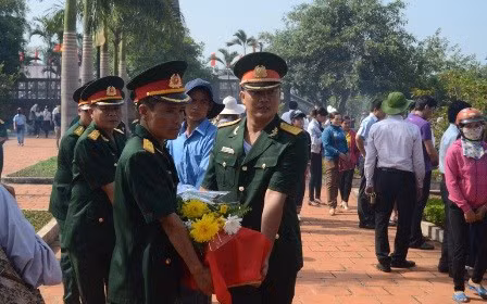 Inhumation des restes de soldats tombés au Cambodge et au Laos ảnh 1