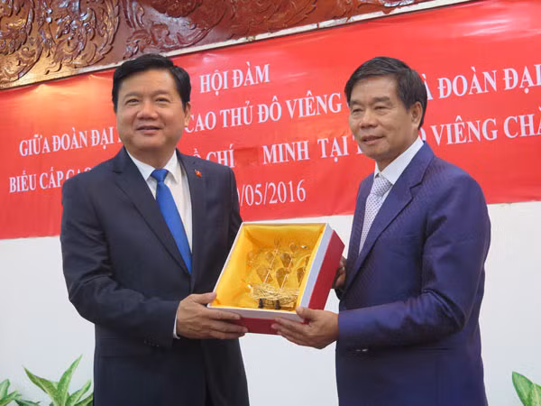Ho Chi Minh-Ville et Vientiane resserrent leur coopération ảnh 1