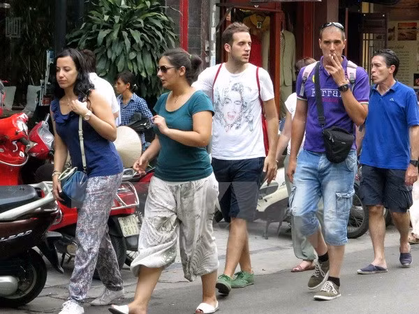 Ho Chi Minh-Ville : 1,8 million de touristes étrangers en quatre mois ảnh 1