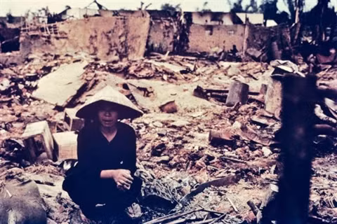 Il collectionne les photos sur la guerre du Vietnam ảnh 2