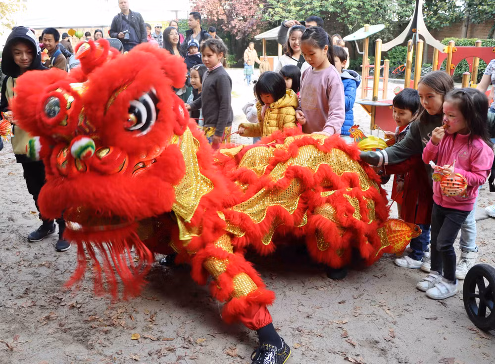 Atmosphère chaleureuse de Journée de la famille vietnamienne en Belgique ảnh 1
