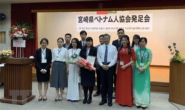 L’Association de Vietnamiens dans la préfecture japonaise de Miyazaki voit le jour ảnh 1