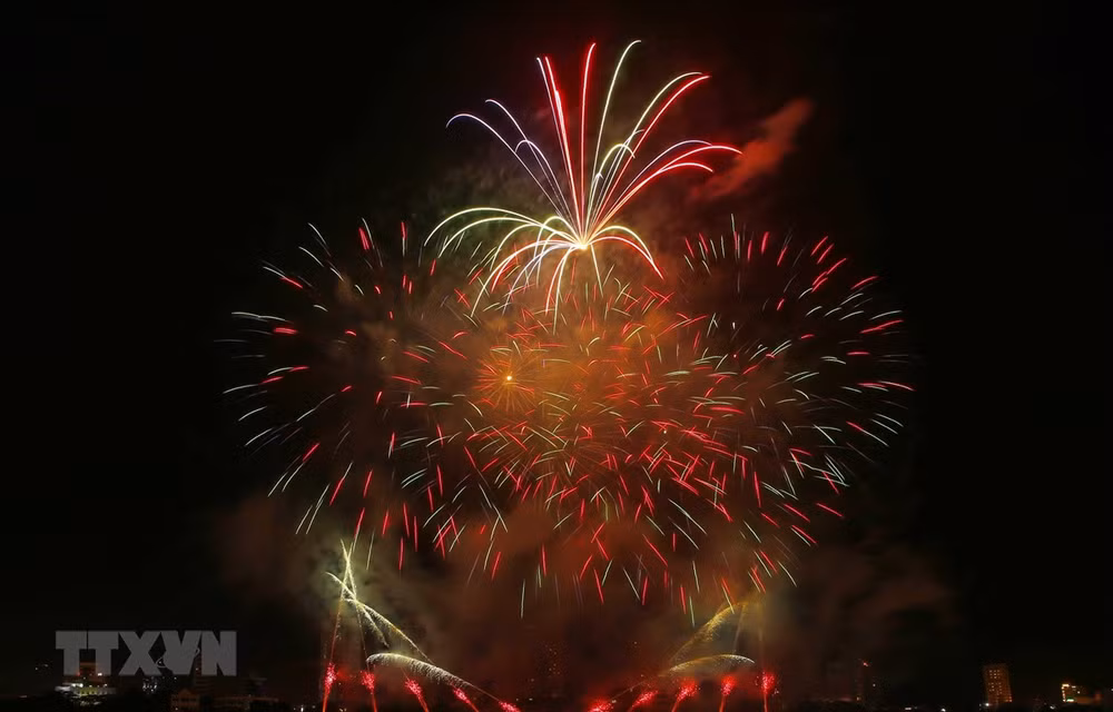 Ouverture du Festival international de feux d’artifice de Da Nang 2019 ảnh 1