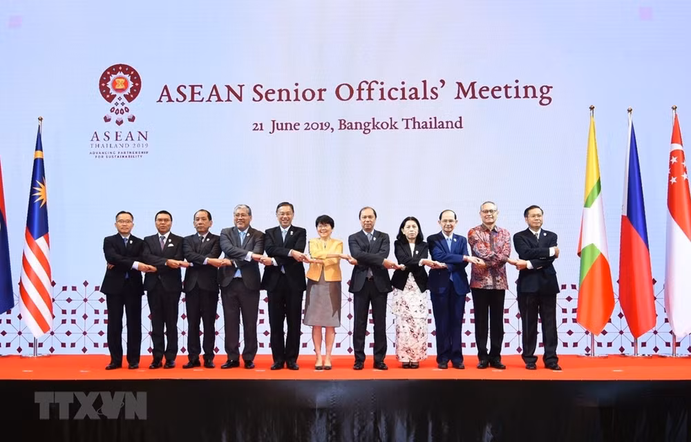 Le Vietnam participe à la réunion des hauts officiels de l’ASEAN en Thaïlande ảnh 1