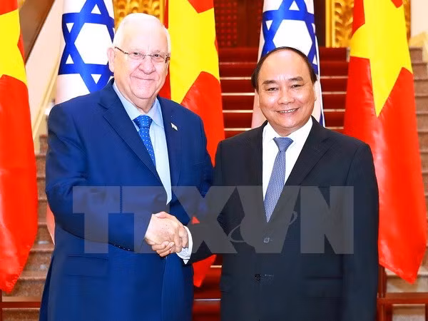 Des dirigeants vietnamiens reçoivent le président israélien ảnh 2