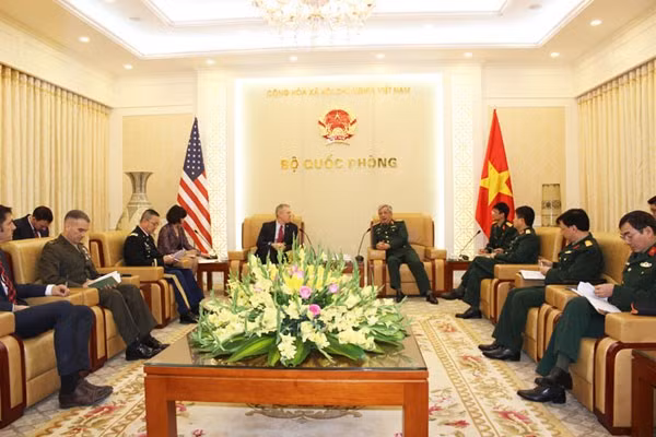 La coopération vietnamo-américaine dans la défense au beau fixe ảnh 1