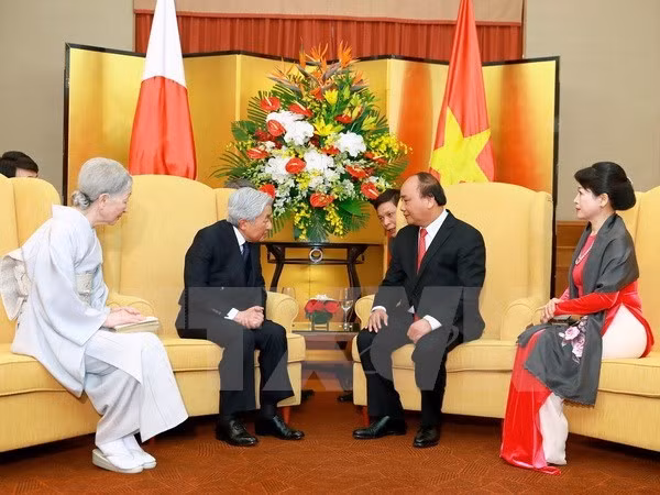 La visite de l'empereur japonais est un jalon important dans les relations Vietnam-Japon ảnh 1