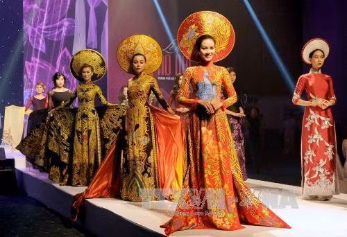 La 4e Fête de l’áo dài se clôture en beauté à Hô Chi Minh-Ville ảnh 3