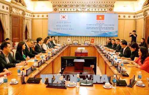 Renforcement de la coopération entre HCM-Ville et la province sud-coréenne de Gyeongi ảnh 1