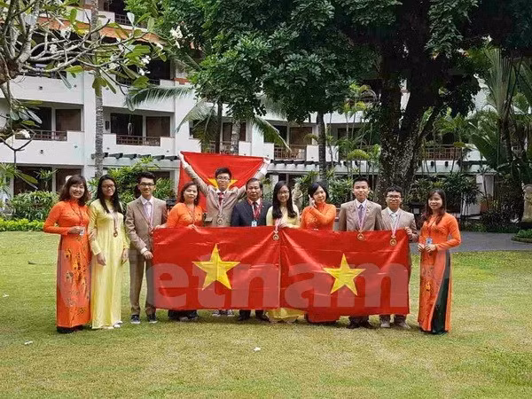 Six médailles pour le Vietnam aux Olympiades internationales des sciences juniors ảnh 1