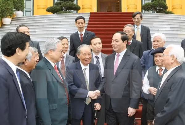 Rencontre d'anciens experts vietnamiens ayant contribué à la révolution du Cambodge ảnh 1